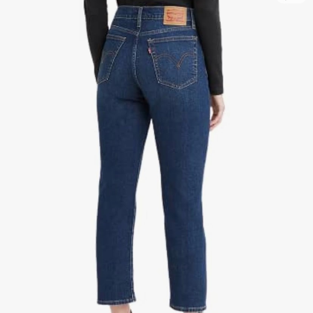 Levi’s Women’s Wedgie Straight Jeans